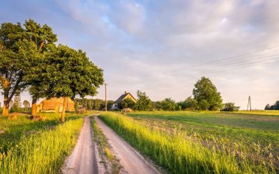 Redécouverte des charmes oubliés: L’expatriation en milieu rural